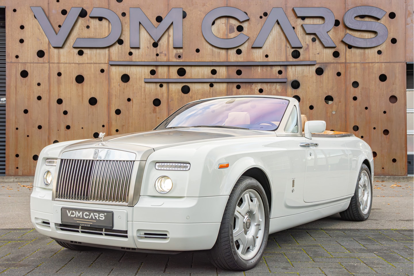 Rolls-Royce Phantom - 6.7 V12 Drophead Coupé | BTW | Brushed Steel Package | Teak | - AutoWereld.nl