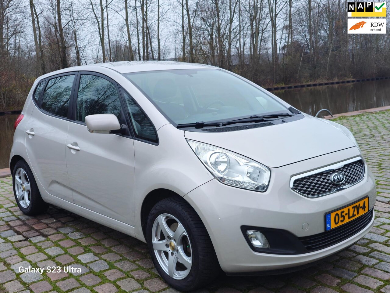 Kia Venga - 1.4 CVVT X-ecutive 1e eigenaar dealer onderhouden airco cruis control cv op afs parkeer se - AutoWereld.nl