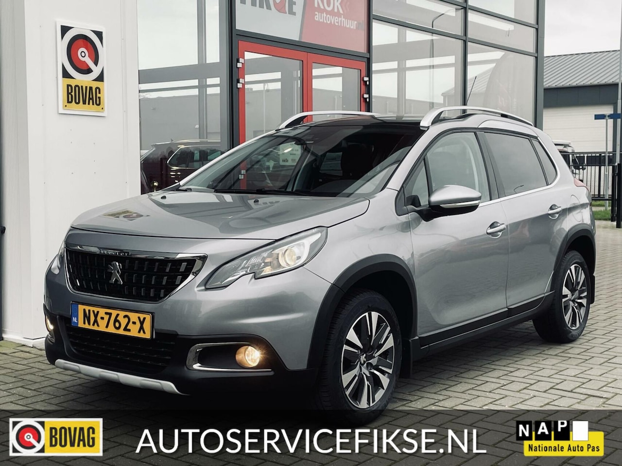 Peugeot 2008 - 1.2 ALLURE AUTOM.| PANODAK | CAMERA | TREKHAAK - AutoWereld.nl