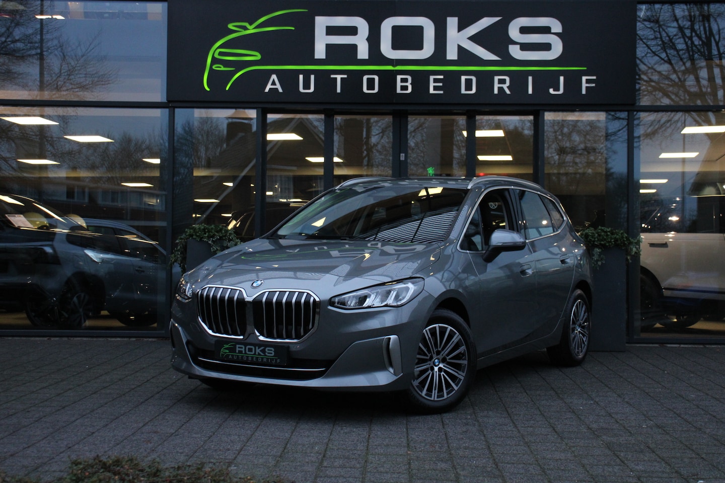 BMW 2-serie Active Tourer - Luxury Line 218i - AutoWereld.nl