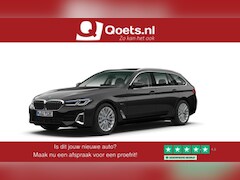 BMW 5-serie Touring - 530e Business Edition Plus Sensatec Luxury Line - Panoramadak - Comfort Access - Parking/D