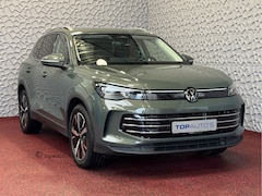 Volkswagen Tiguan - 1.5 eTSI ELEGANCE IQ.LED 360CAM TREKHAAK AMBIANCE.LIGHT ERGO.SEAT MASSAGE STOEL/STUUR VERW