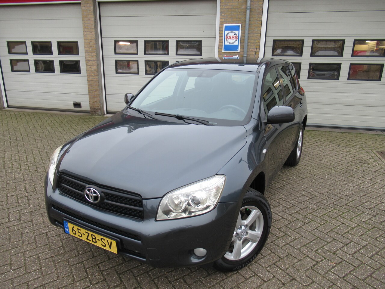 Toyota RAV4 - 2.0 VVTi Linea Sol AUTOMAAT - AutoWereld.nl