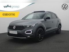 Volkswagen T-Roc - 1.5 TSI 150PK DSG Sport Black Style | Pano | Trekhaak | BEATS | 19 inch | Keyless | Navi |