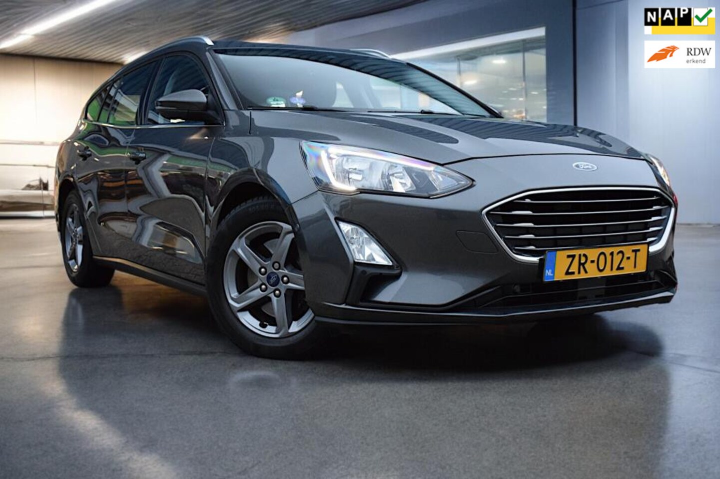 Ford Focus Wagon - 1.5 EcoBoost Titanium Business 1.5 EcoBoost Titanium Business, 150PK, 6-bak, De goede motorvariant, Winterpakket, elek tr - AutoWereld.nl