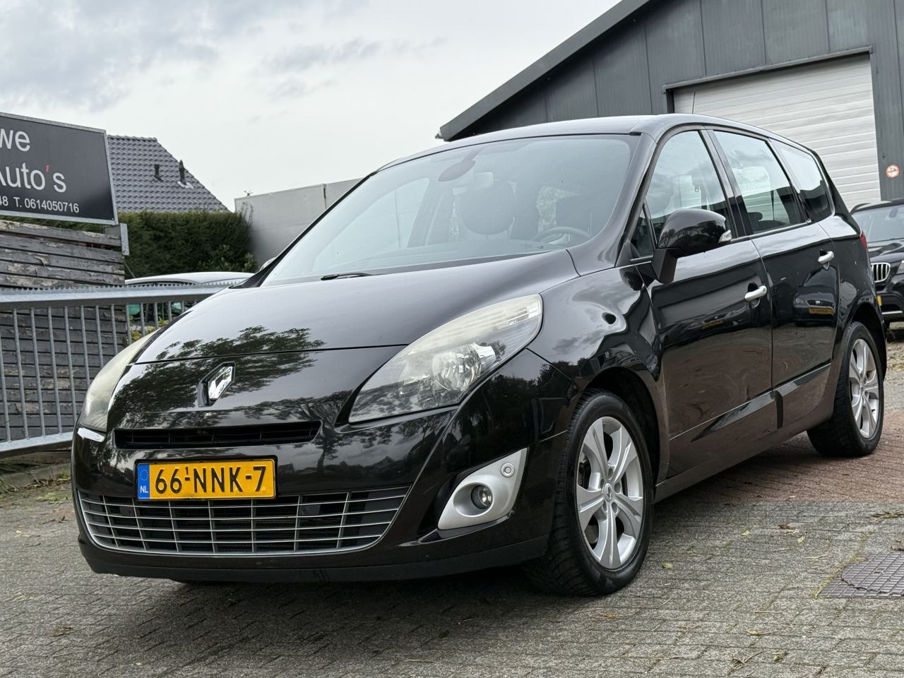 Renault Grand Scénic - 2.0 dCi 7-PES Navi Clima - AutoWereld.nl