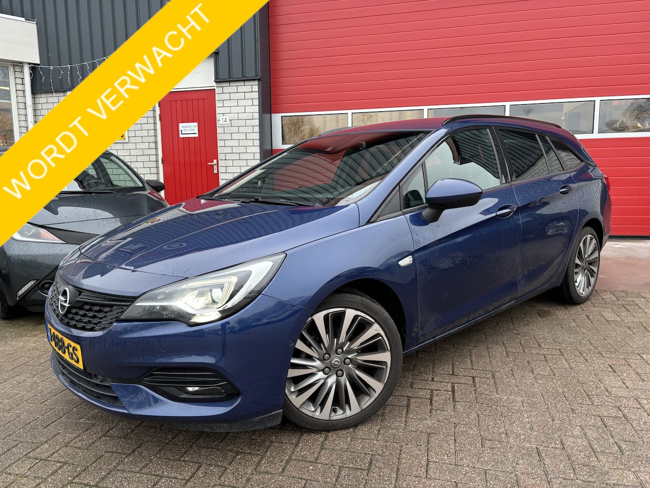 Opel Astra Sports Tourer - 1.2 Launch Edition FULL LED / BOSE / STOELVERW / CAMERA / DAB+ / STUURVERW / KEYLESS / NL- - AutoWereld.nl