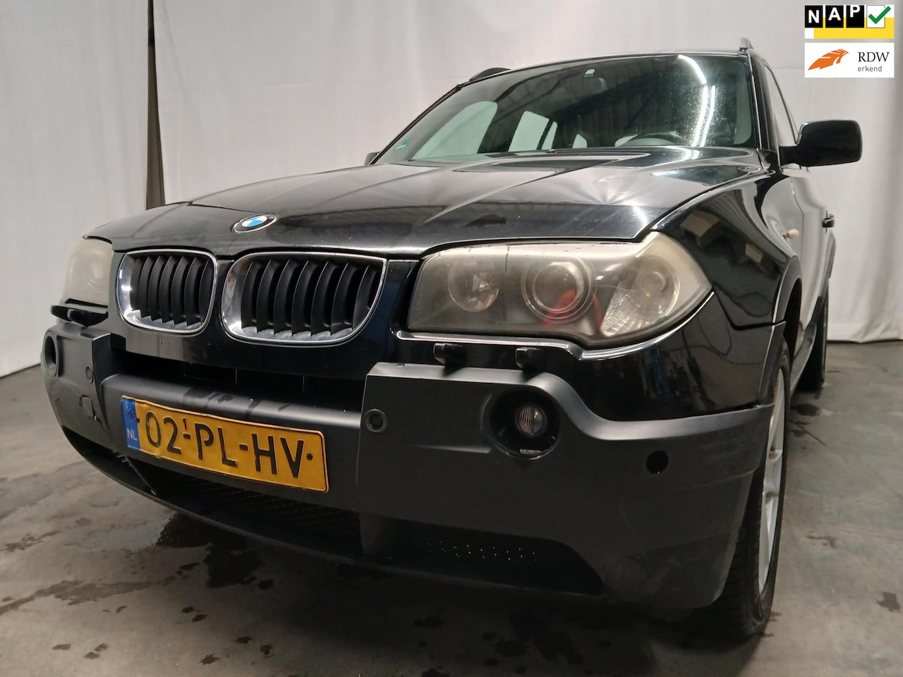 BMW X3 - 3.0i Executive - Airco - Navi - Export - AutoWereld.nl