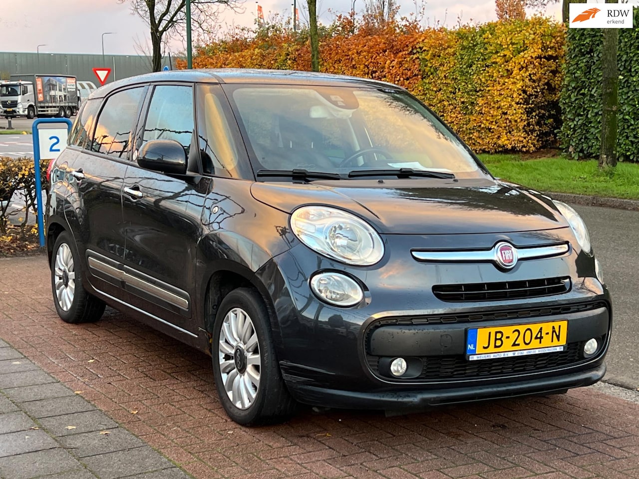 Fiat 500 L Living - 1.4 T-Jet *Navi| Goed Onderhouden! - AutoWereld.nl