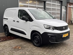 Peugeot Partner - 1.5 BlueHDi Airco Cruise controle Trekhaak 1000kg trekgewicht Parkeerhulp achter en voor C