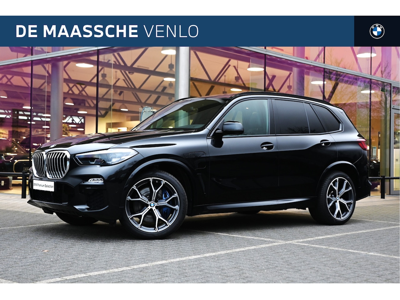 BMW X5 - xDrive45e High Executive M Sport Automaat / Panoramadak / Trekhaak / Adaptive Air Suspensi - AutoWereld.nl