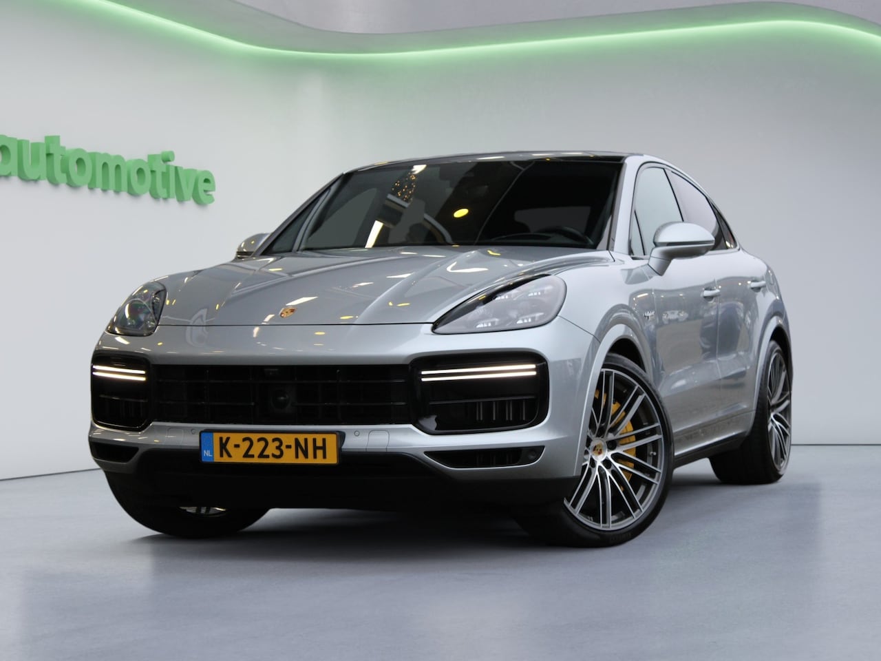 Porsche Cayenne Coupé - 4.0 Turbo S E-Hybrid | KERAMISCH | HUD | PDCC | 360 | SOFT-CLOSE | VENTILATIE | TREKHAAK E - AutoWereld.nl