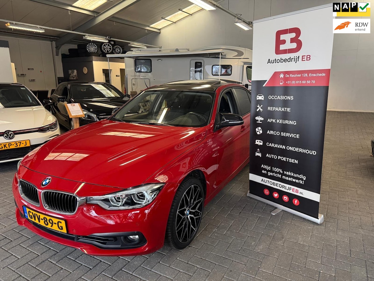 BMW 3-serie - 318i sport! 18''- carbon - AutoWereld.nl