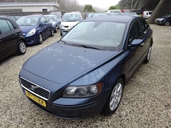 Volvo S40 - s40 1.8 airco leder interieur trekhaak