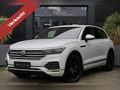 Volkswagen Touareg - 3.0 TSi eHybrid 4MOTION Elegance 381pk Panoramadak/Luchtvering/Trekhaak