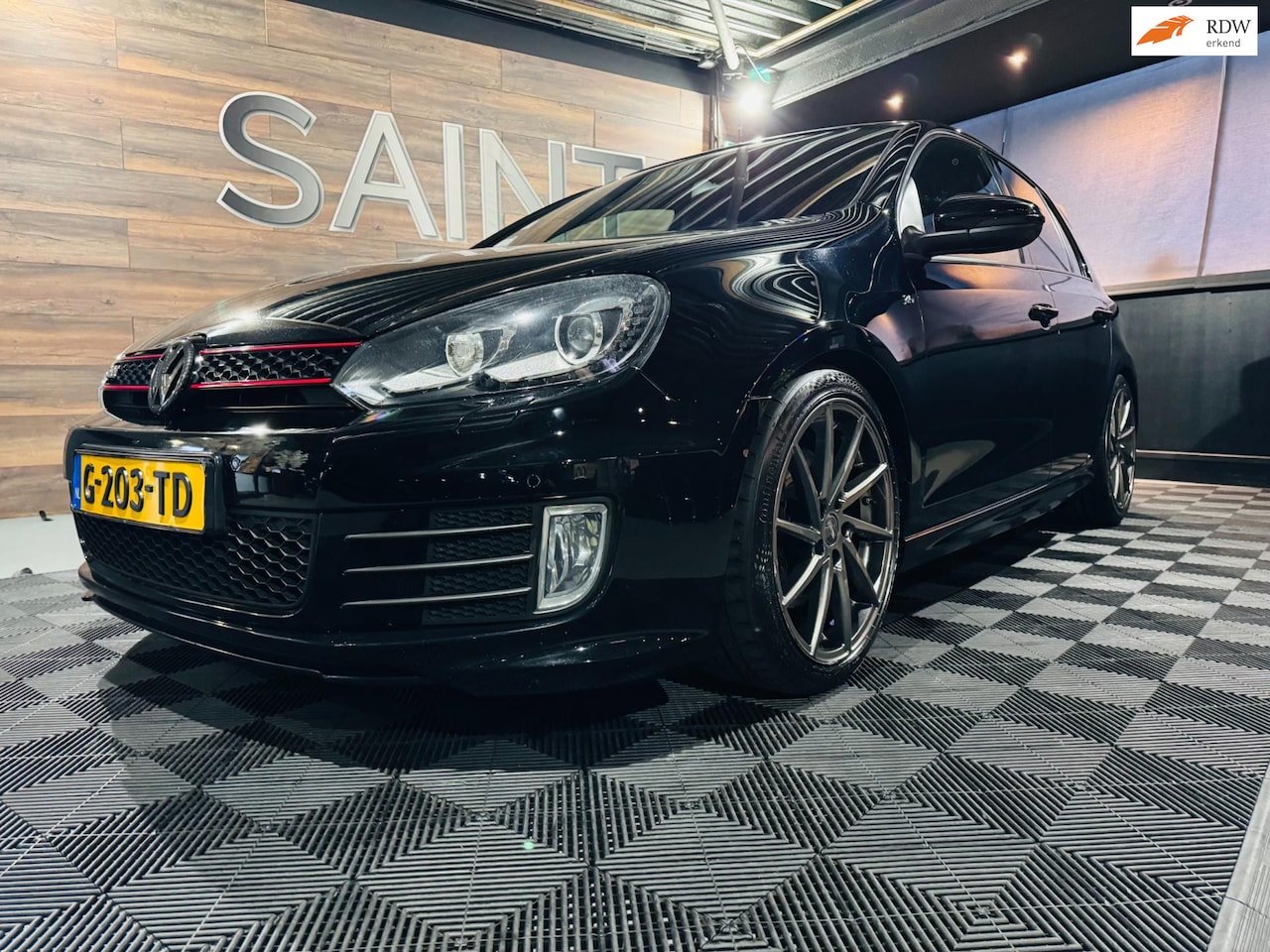 Volkswagen Golf - 2.0 GTI Edition 35 2.0 GTI Edition 35 - AutoWereld.nl