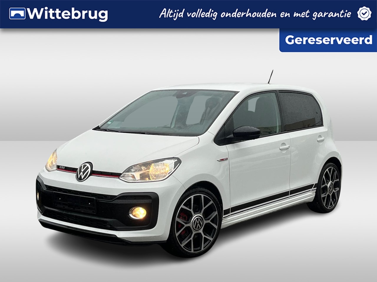 Volkswagen Up! - 1.0 TSI 115pk GTI / Stoelverwarming / Achteruitrijcamera / Clima / Donker Glas/ 17'' LMV - AutoWereld.nl