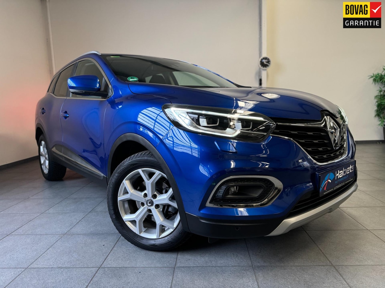 Renault Kadjar - 1.3 TCe Limeted Deluxe - Stoelverw. - Carplay - navi - Full Led - Hillhold - cruise - 1e e - AutoWereld.nl