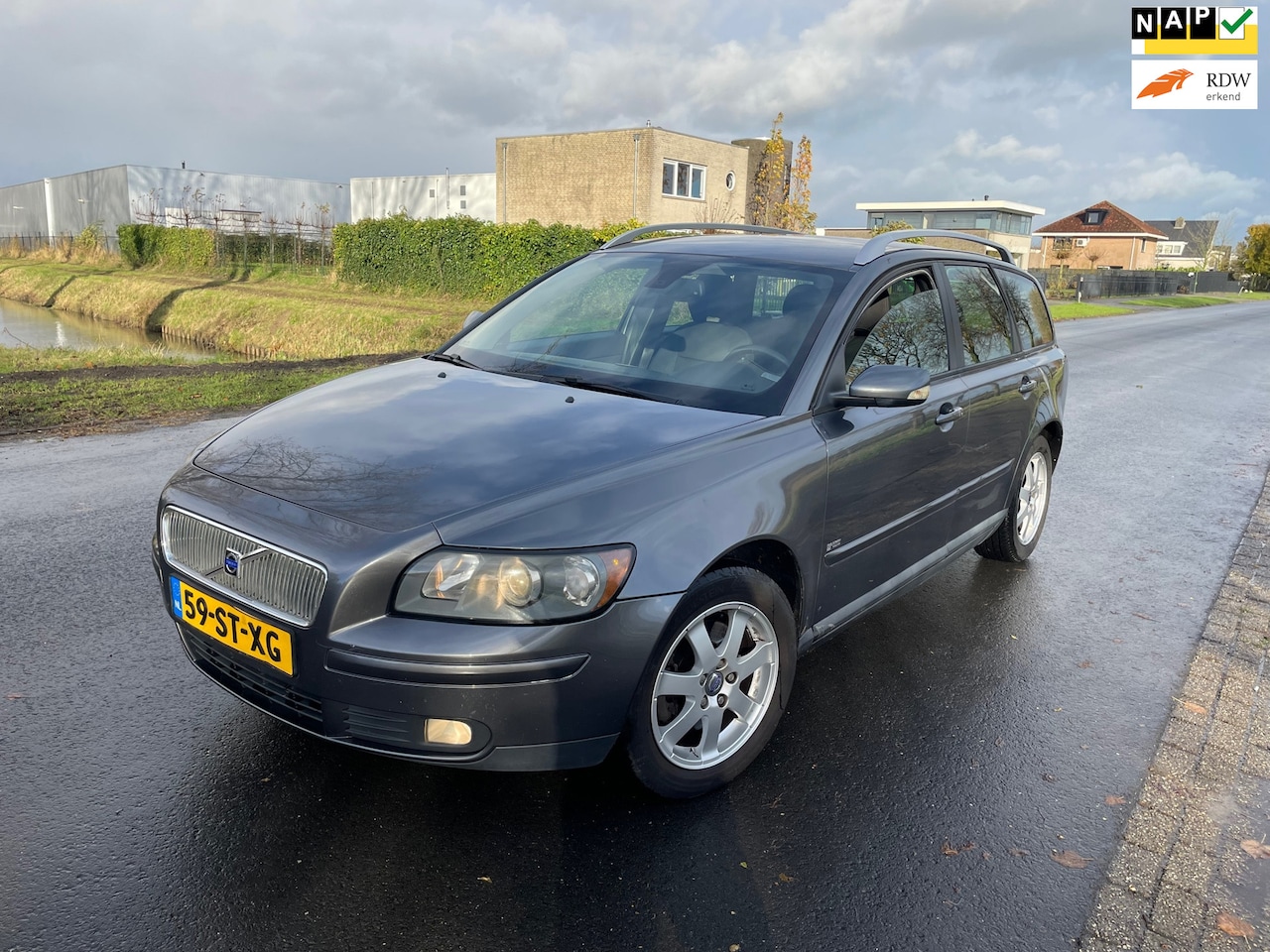 Volvo V50 - 2.4 Edition II NAP/APK/CLIMA - AutoWereld.nl