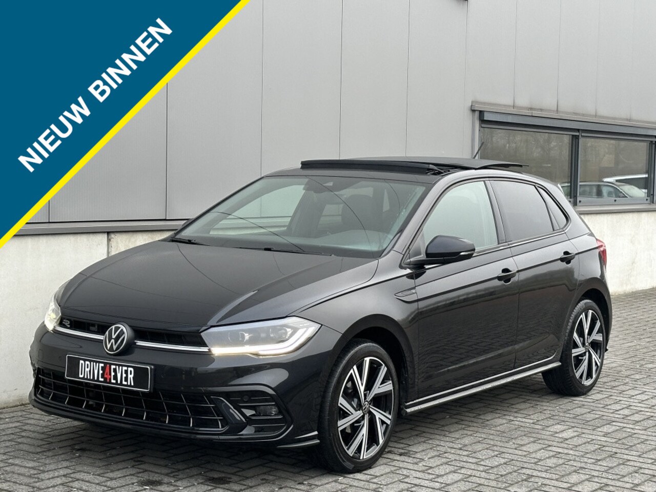 Volkswagen Polo - 1.0 TSI 3x R-Line 2023 PANO NAVI CAMERA VIRTUAL ACC ECC - AutoWereld.nl