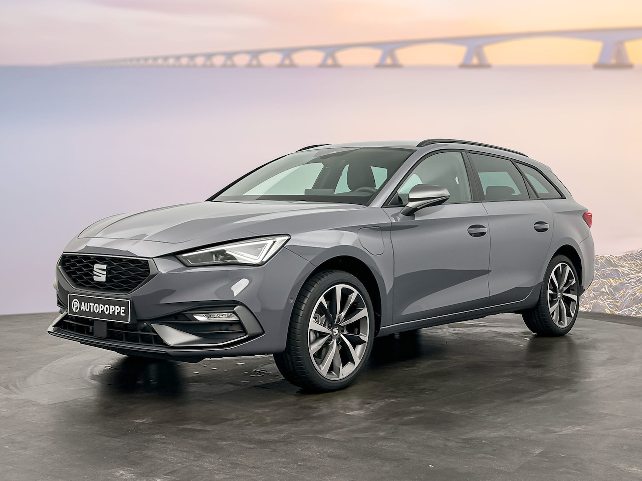 Seat Leon Sportstourer - 1.5 TSI eHybrid 204 6DSG FR PHEV First Edition | Achteruitrijcamera | Automatisch dimmende - AutoWereld.nl