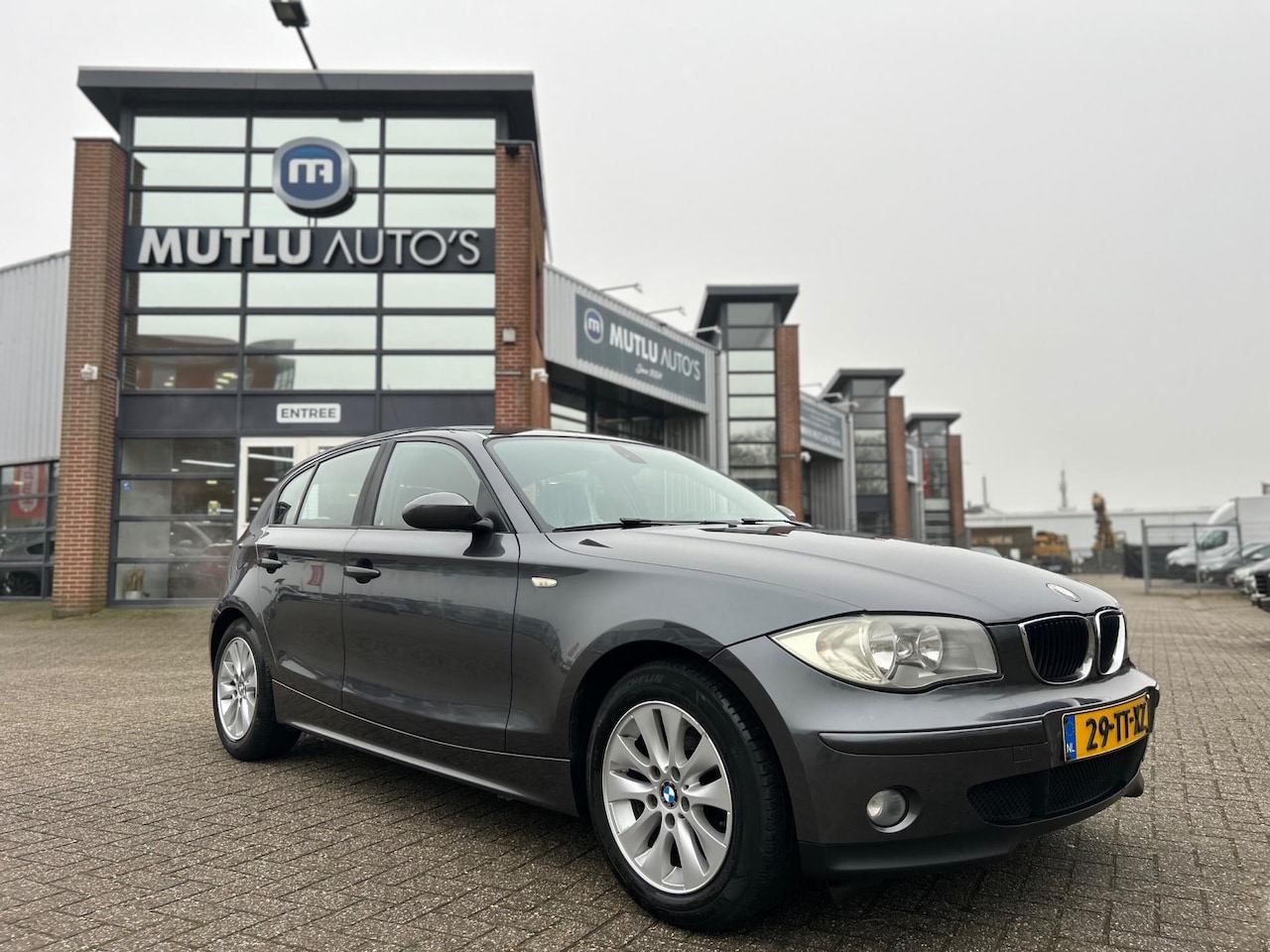 BMW 1-serie - 116i High Executive 5deurs Airco NAP APK - AutoWereld.nl