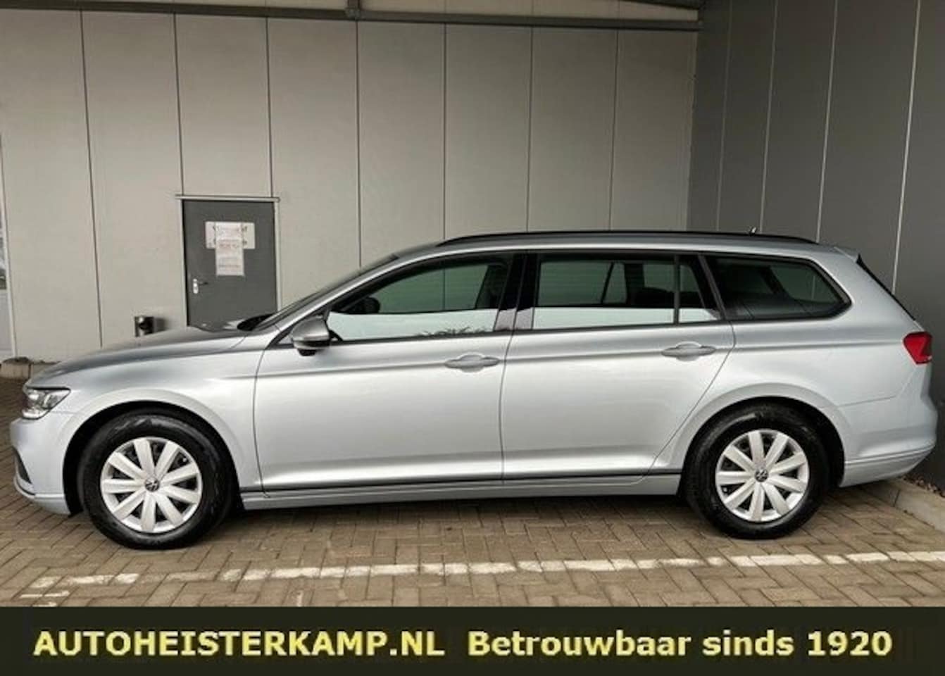 Volkswagen Passat Variant - 2.0 TDI Business ACC LED DAB Navi Camera - AutoWereld.nl