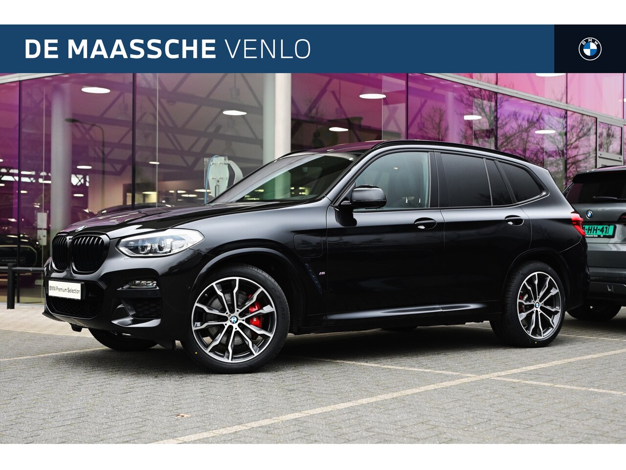 BMW X3 - xDrive30e High Executive M Sport Automaat / Panoramadak / Trekhaak / Sportstoelen / Stoelv - AutoWereld.nl