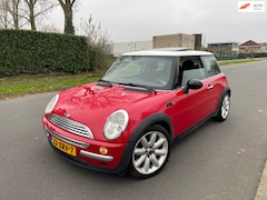 MINI Cooper - 1.6 Chili PANO/APK 12-2025