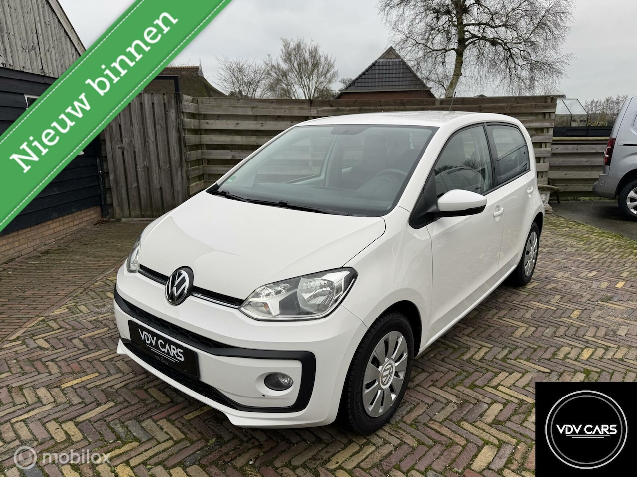 Volkswagen Up! - 1.0i 75pk Move up | Airco | PDC | LED - AutoWereld.nl