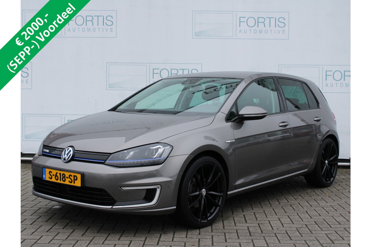 Volkswagen e-Golf - e-Golf PRIJS NA SUBSUDIE €7.900,-| LEDER CAMERA - AutoWereld.nl