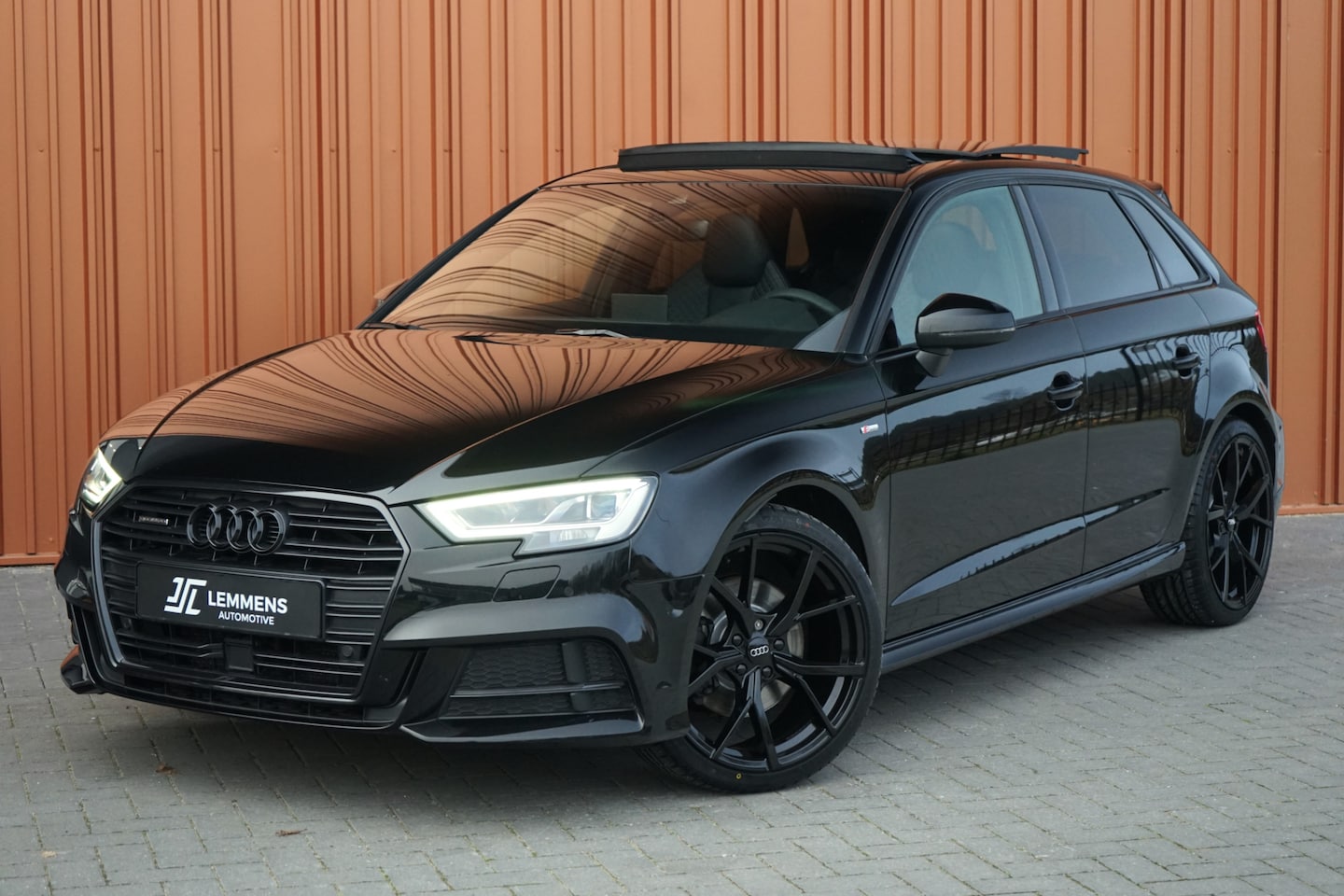 Audi A3 Sportback - 40 TFSI S-line Quattro 190PK S-STOELEN Panodak B&O ACC Virtual Trekhaak - AutoWereld.nl