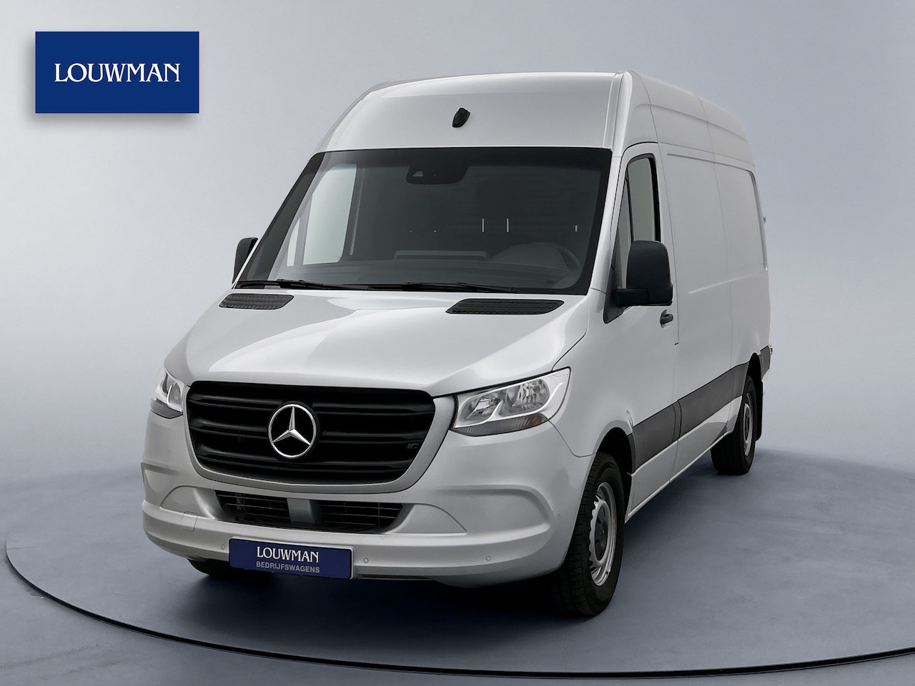 Mercedes-Benz Sprinter - 317 1.9 CDI L2H2 RWD Navigatie 3500KG Trekgewicht Achteruitrijcamera Apple Carplay/Android - AutoWereld.nl