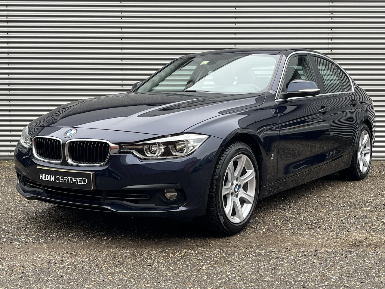 BMW 3-serie - 330e Centennial High Executive Inclusief zomer en winterset / Lederen bekleding / Stoelver - AutoWereld.nl