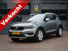 Volvo XC40 - 2.0 T4 Momentum