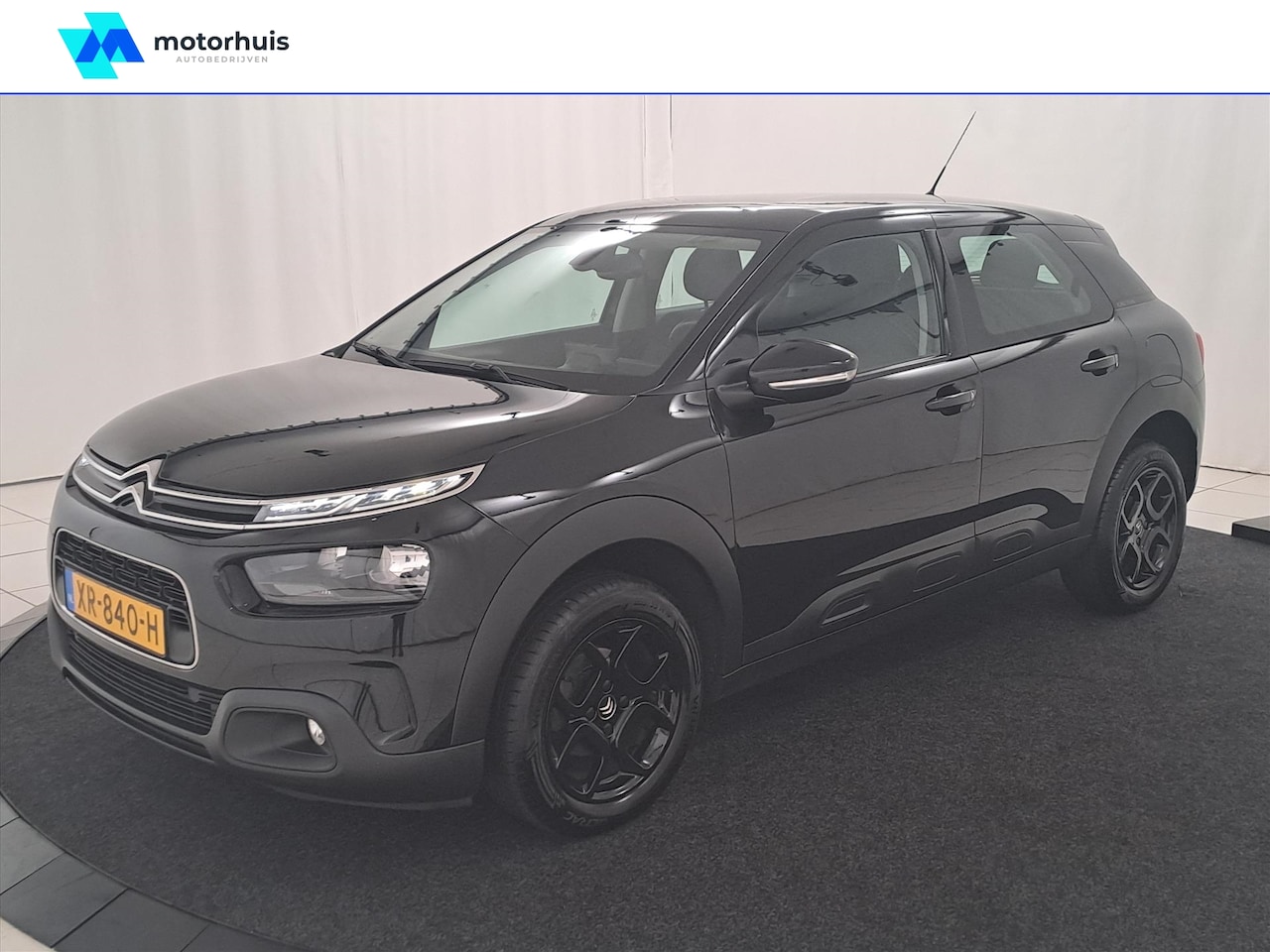 Citroën C4 Cactus - e-THP 110pk FEEL / Navigatie / Lichtmetalen velgen / NAP - AutoWereld.nl