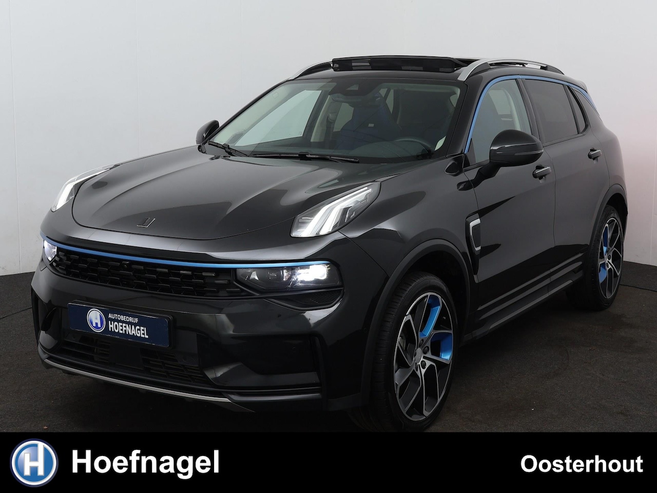 Lynk & Co 01 - 1.5 Automaat | Panoramadak | Navigatie |Camera | Stoelverwarming - AutoWereld.nl