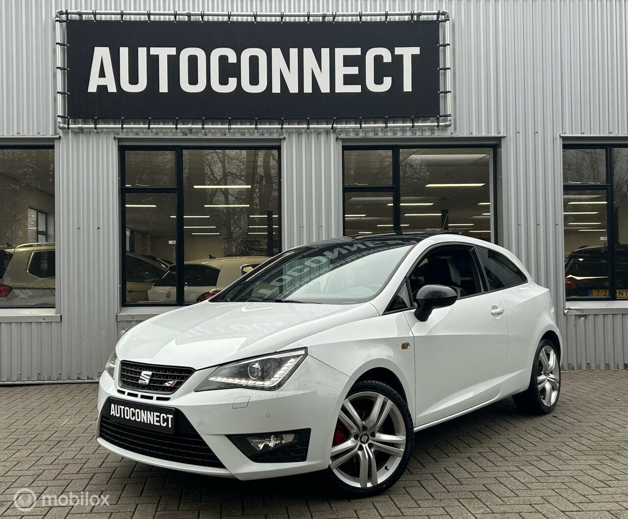 Seat Ibiza SC - 1.4 TSI Cupra 1.4 TSI Cupra, PANODAK, LEDER, CRUISE, PDC - AutoWereld.nl