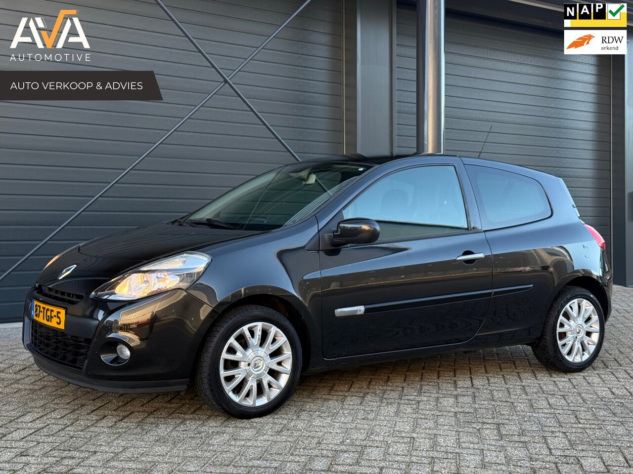 Renault Clio - 1.5 dCi Collection 1.5 dCi Collection, Climate, Cruise, Nieuwe Distributie/APK - AutoWereld.nl