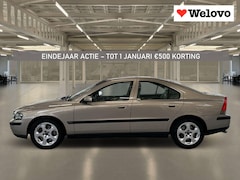 Volvo S60 - 2.4 Automaat, trekhaak, verwarmbare stoelen,