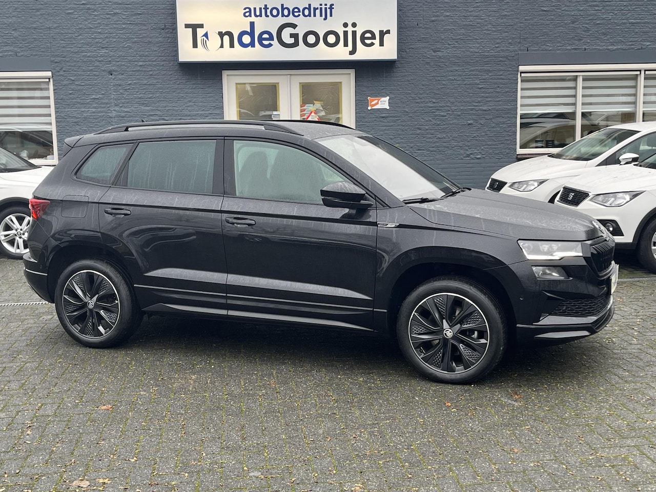 Skoda Karoq - 1.5 TSi ACT DSG Sportline Business 5 JAAR FABRIEKSGARANTIE! | - AutoWereld.nl