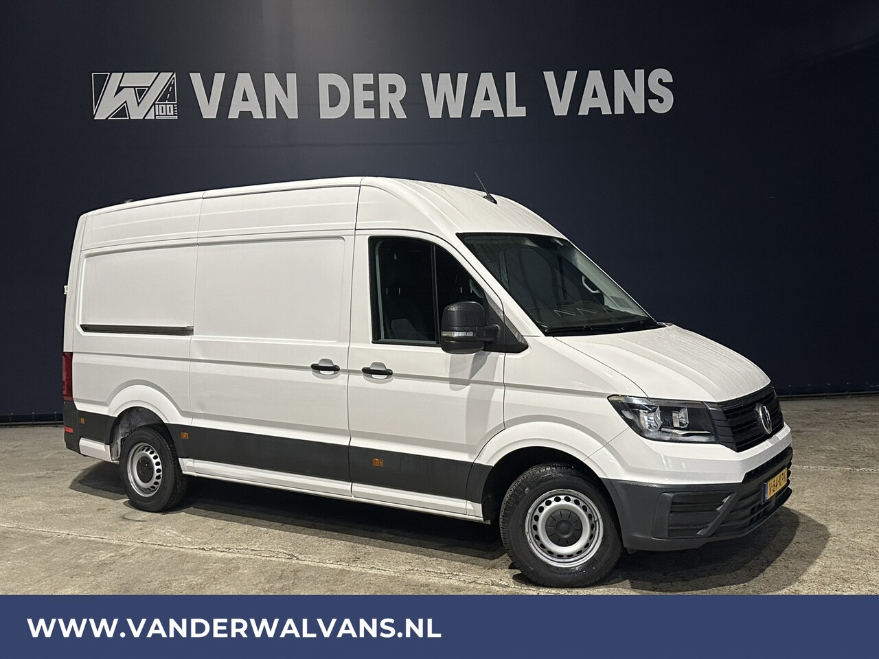 Volkswagen Crafter - 2.0 TDI L3H3 L2H2 Euro6 Airco | Camera | Apple Carplay Android Auto - AutoWereld.nl