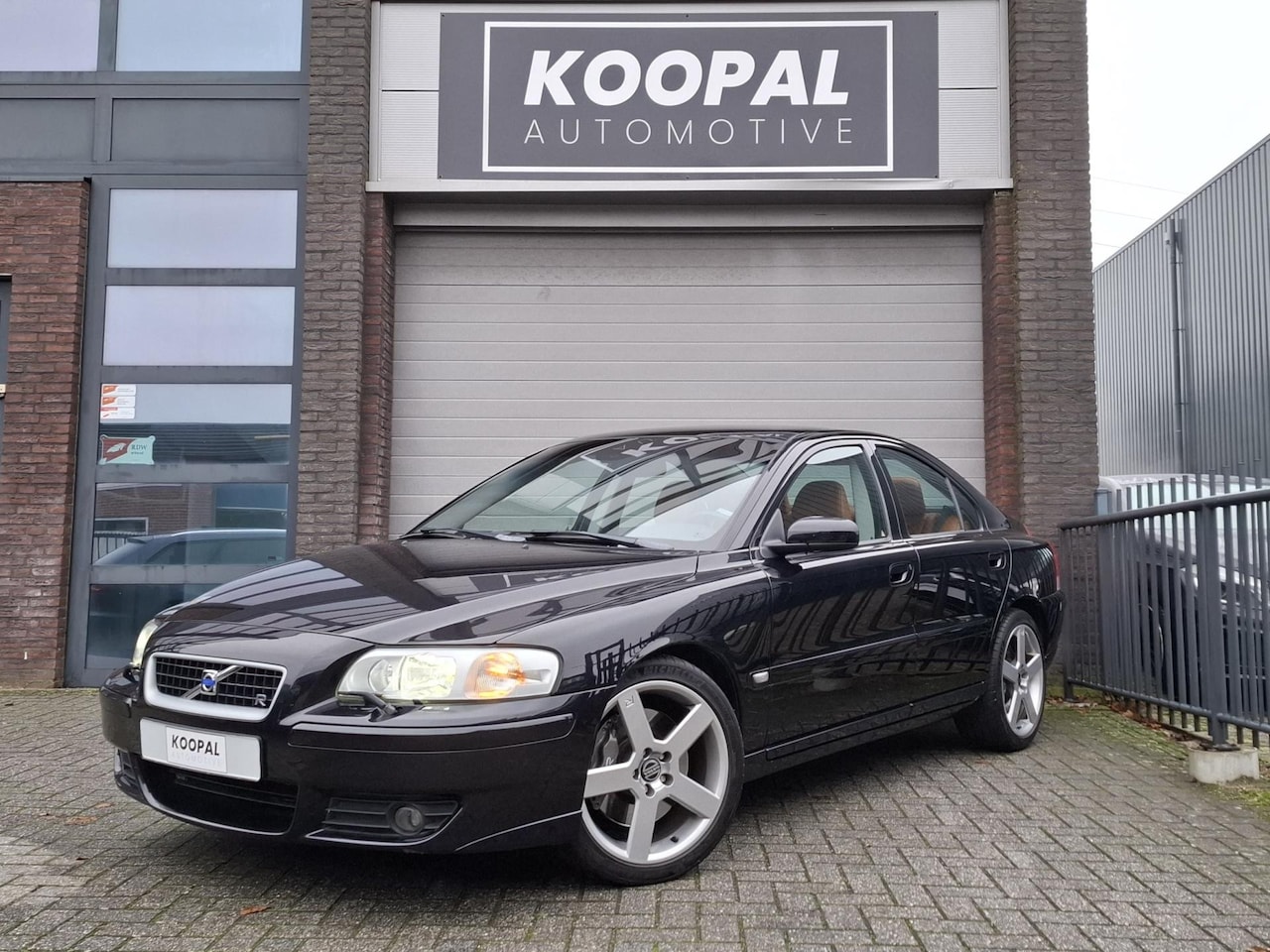 Volvo S60 - 2.5 R | Nette Auto | Complete Historie - AutoWereld.nl