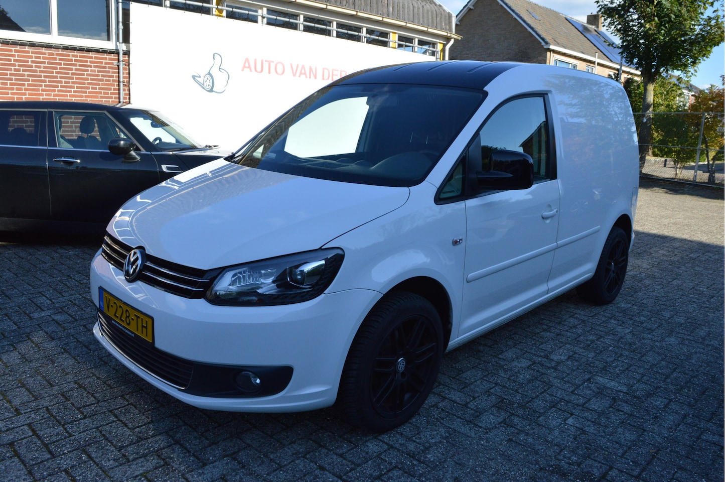 Volkswagen Caddy - 1.6 TDI 102PK✅Automaat✅17 inch lmv ✅ Airco ✅ - AutoWereld.nl