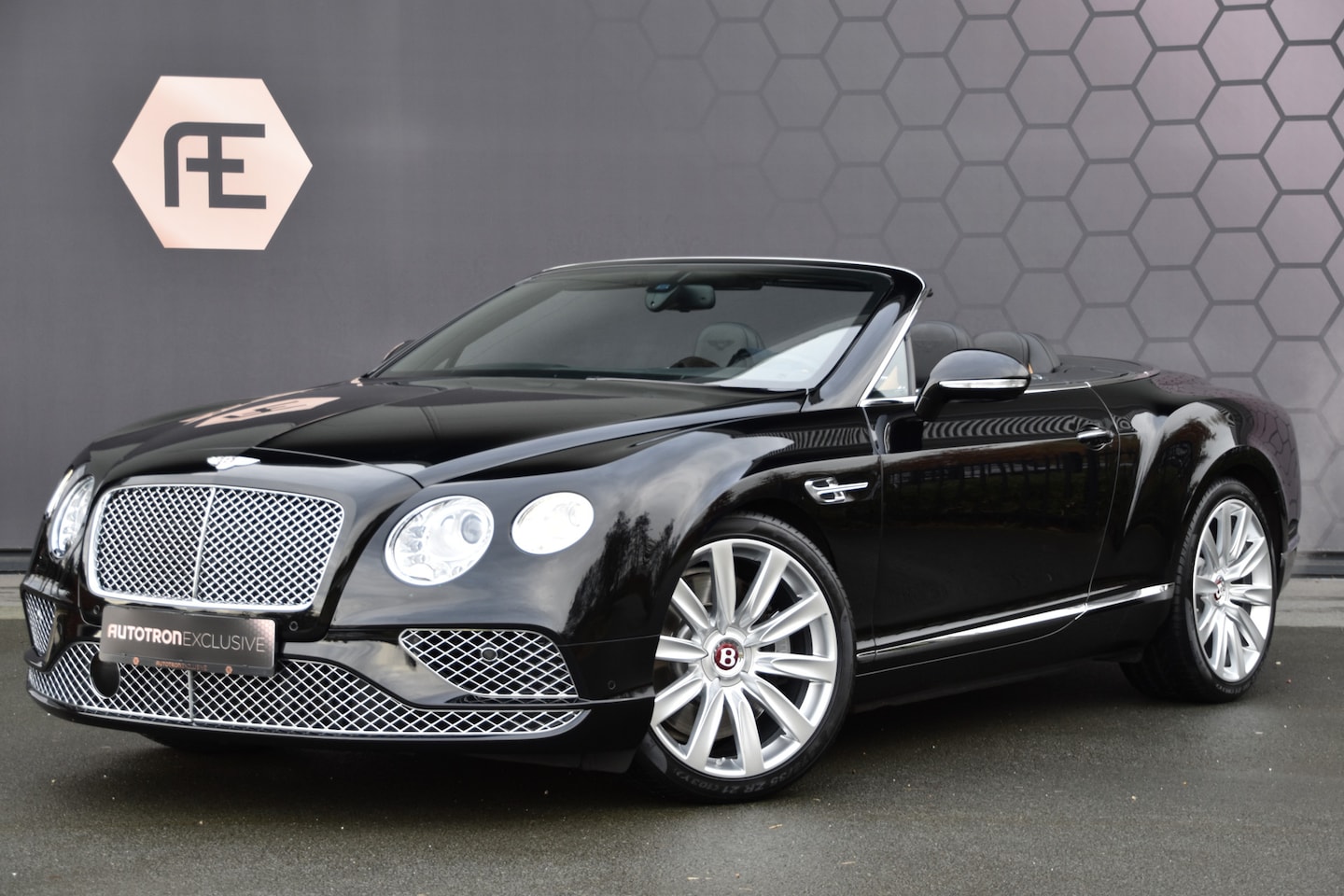 Bentley Continental GTC - 4.0 V8 | FACELIFT MODEL | MASSAGE | STOELVERWARMING & VERKOELING | CRUISE CONTROL | NEKVER - AutoWereld.nl