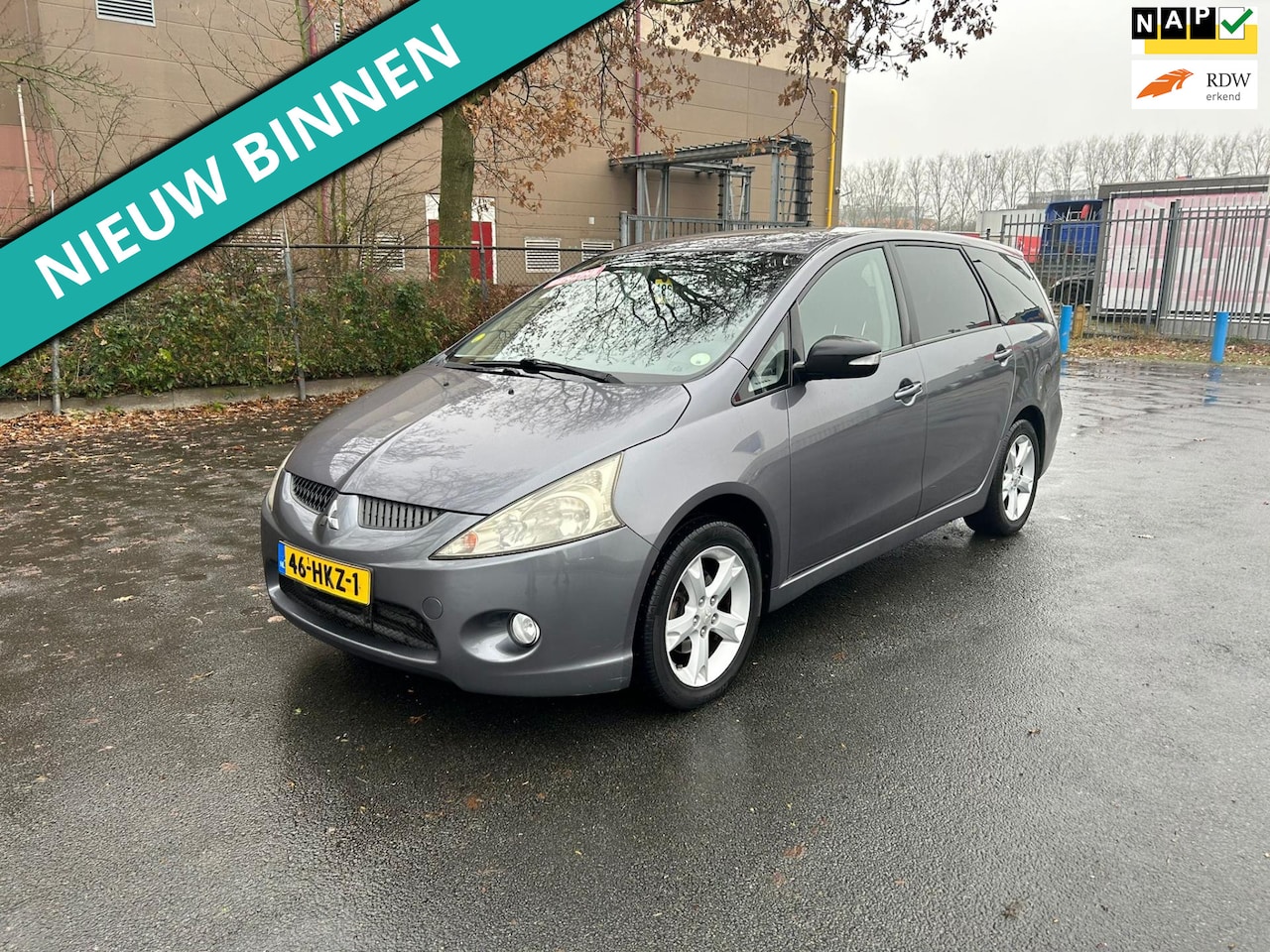 Mitsubishi Grandis - 2.4-16V Intense 2.4-16V Intense - AutoWereld.nl