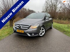 Mercedes-Benz B-klasse - 180 Ambition / Airco / Navi / Keurige Auto / Leder-Stof / PDC / LMV /