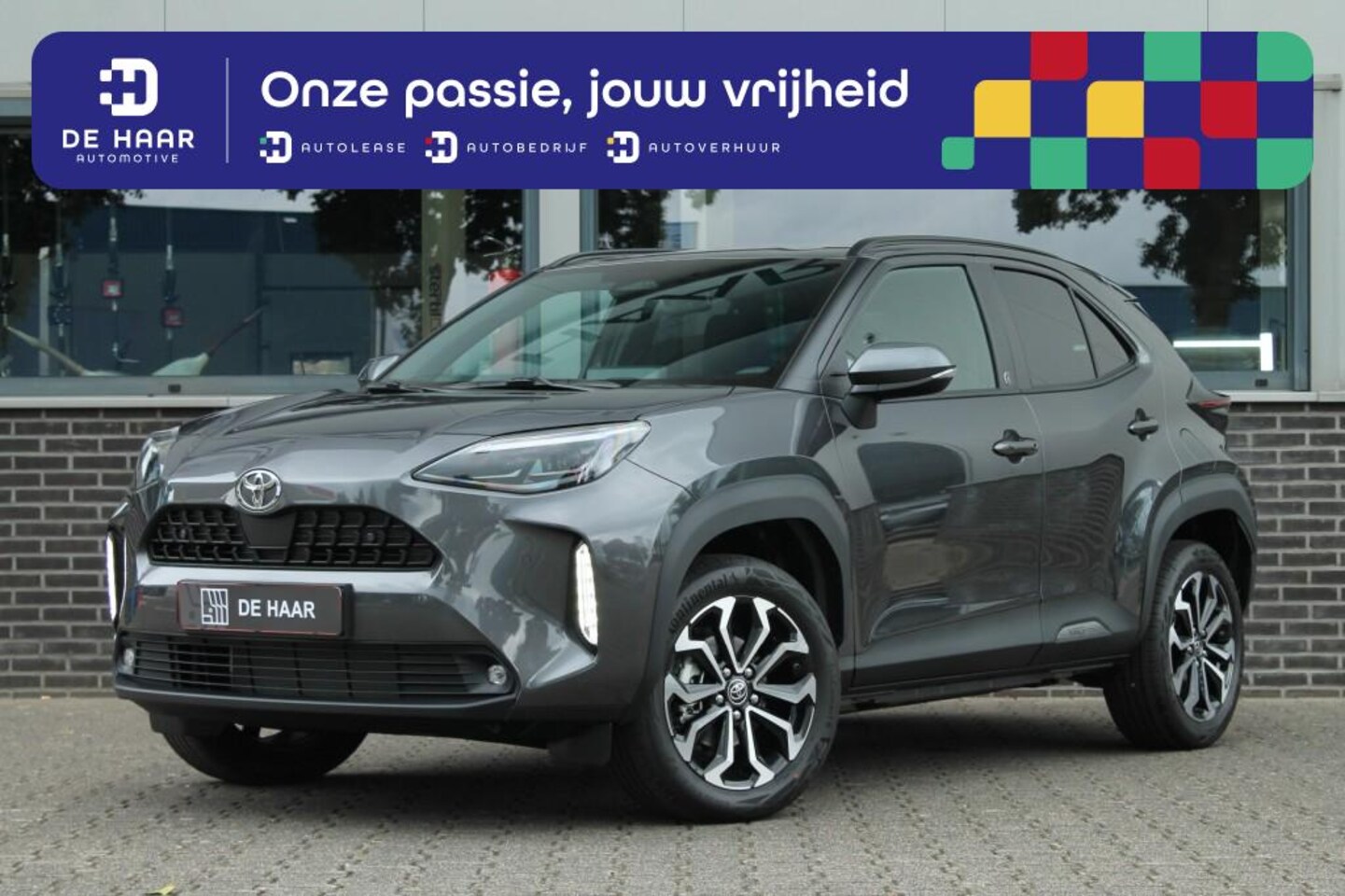 Toyota Yaris Cross - 1.5 Hybrid 130PK TeamD - Sensoren V+A - Apple CarPlay - AutoWereld.nl