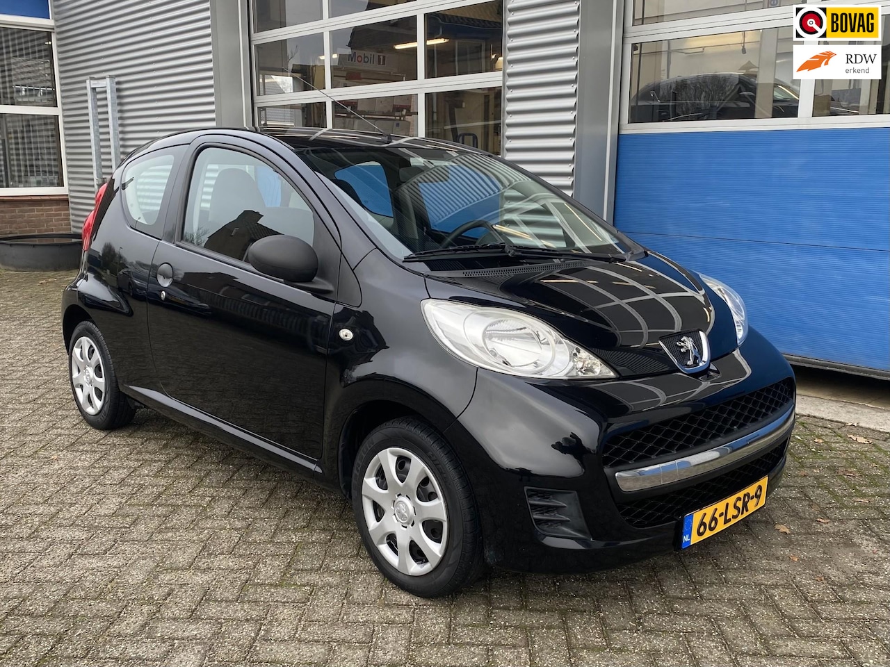 Peugeot 107 - 1.0-12V XR 1.0-12V XR - AutoWereld.nl