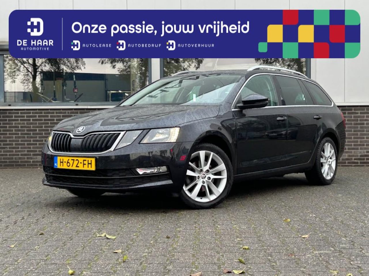 Skoda Octavia - 1.5 TSI Greentech Ambition Automaat - Stoelverwarm. - Navigatie - AutoWereld.nl